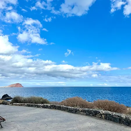 Spacious In Golf Del Sur *