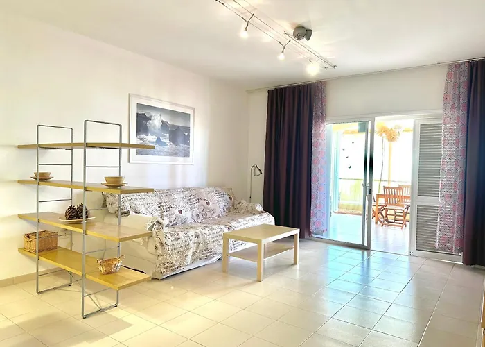 Spacious In Golf Del Sur 아파트 *