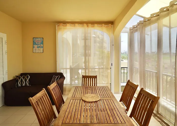 Spacious In Golf Del Sur 아파트 *