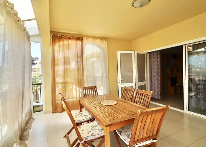 Spacious In Golf Del Sur 아파트 *