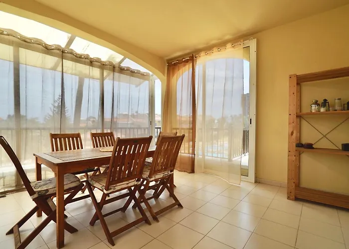 Spacious In Golf Del Sur 公寓